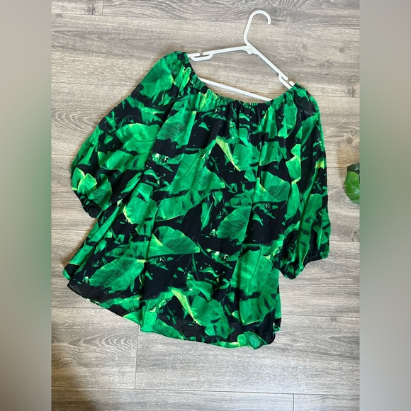 Vince Camuto Palm Leaf Print Off the Shoulder Top size m - Picture 7 of 8